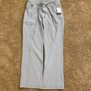 Cherokee scrubs medium